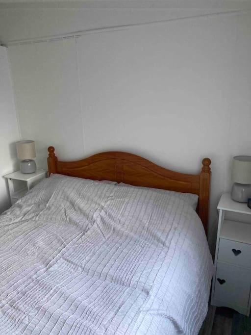 בילת' וולס Cwtch Cymru Lodge 7F Caer Beris Holiday Lodge Park מראה חיצוני תמונה
